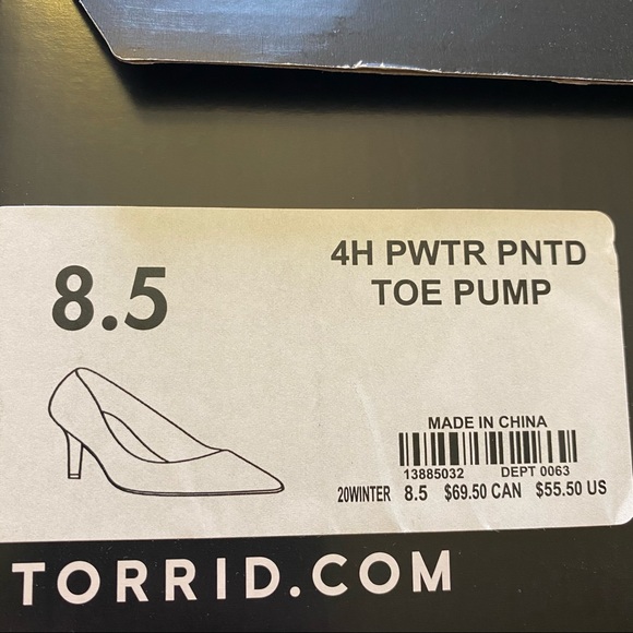 NWT TORRID WIDE WIDTH Pewter Snake Print Pumps - Picture 13 of 14
